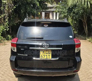 Toyota Vanguard 2013 Black