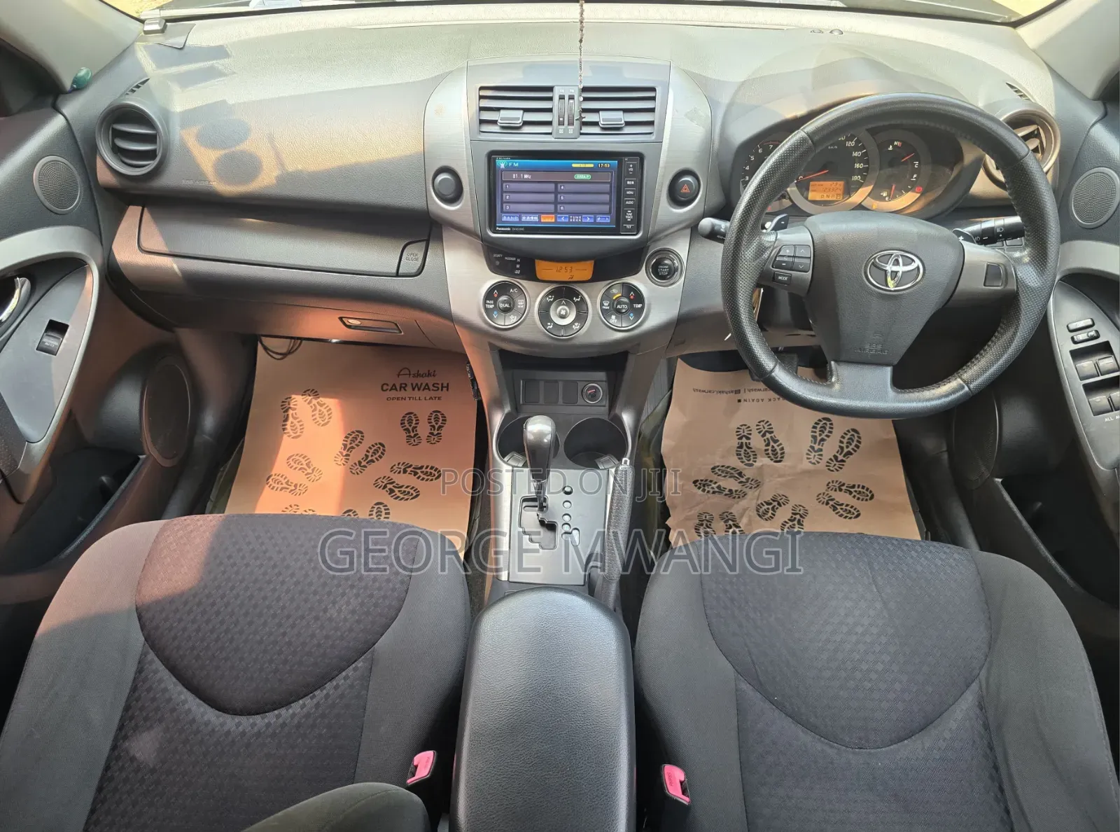 Toyota Vanguard 2013 Black