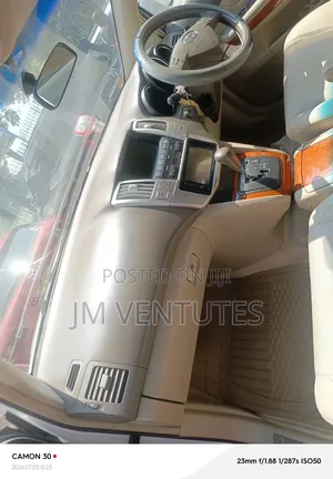 Toyota Harrier 2007 White