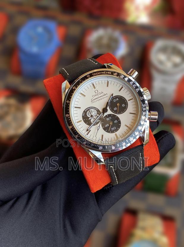 Omega Speedmaster "Silver Snoopy Award" - main view