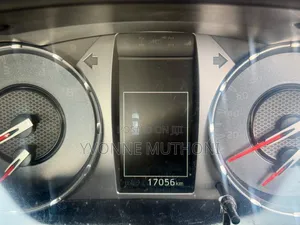 Toyota Hilux 2022 White