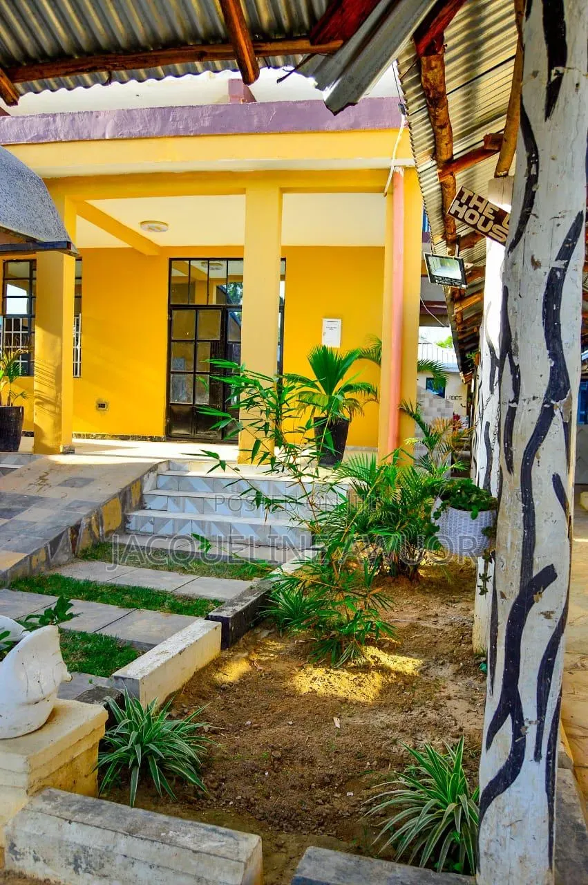 The Downtown Tavern Hotel Kakamega