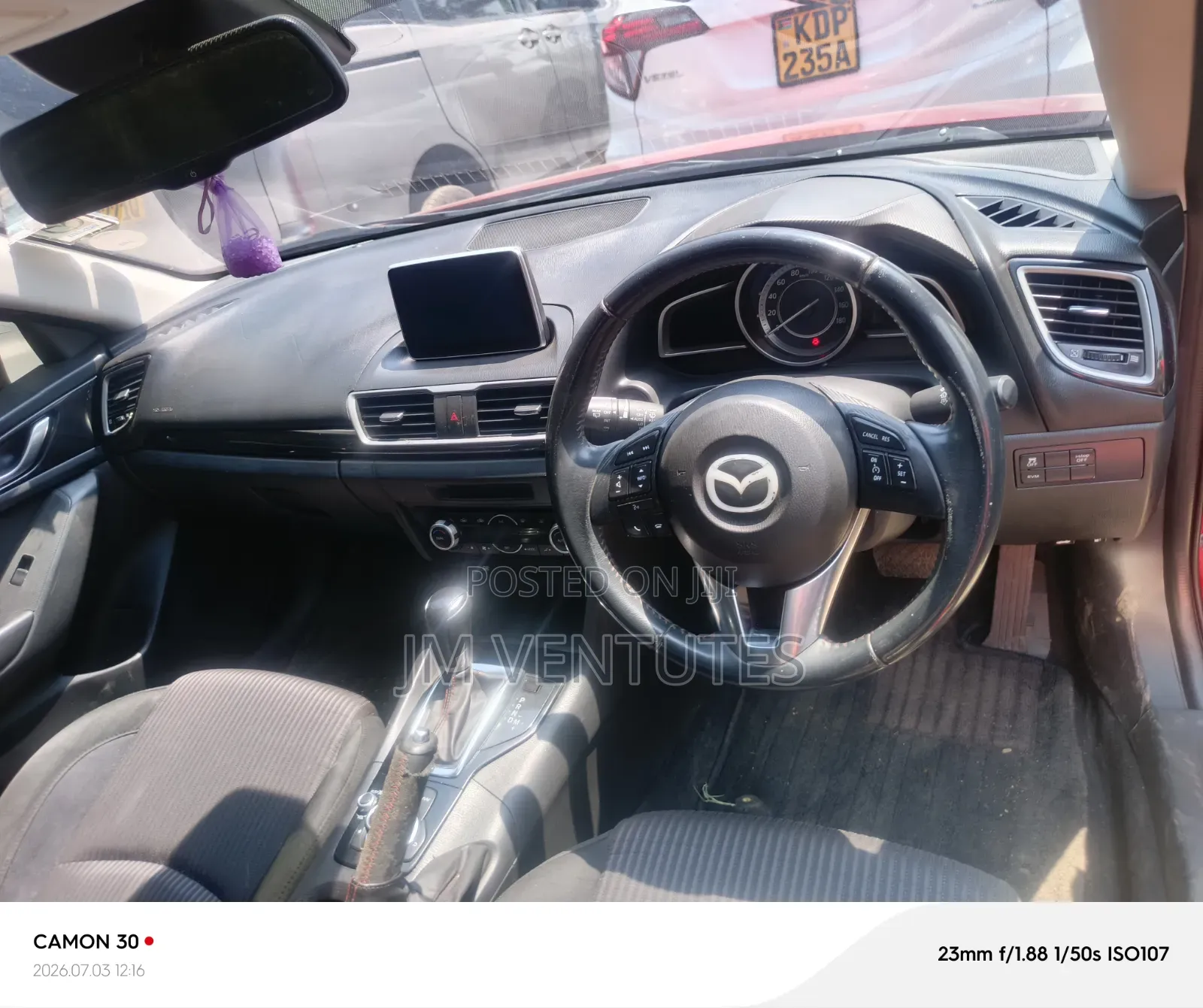 Mazda Axela SV Premium 2014 Red