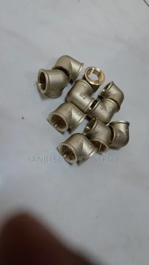 Brass Elbow 1/2" – Strong, Leak-resistant & Precision Engineered