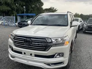 Toyota Land Cruiser 4.6 V8 ZX 2019 White