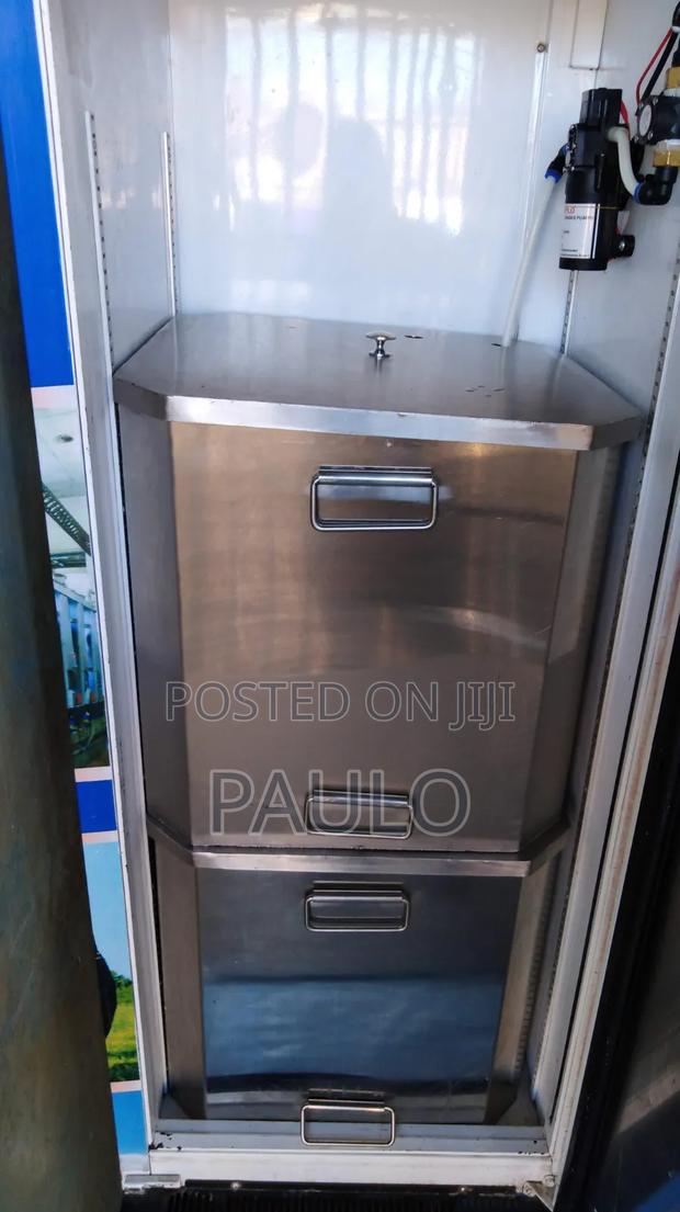 Milk Dispenser () - thumbnail 2