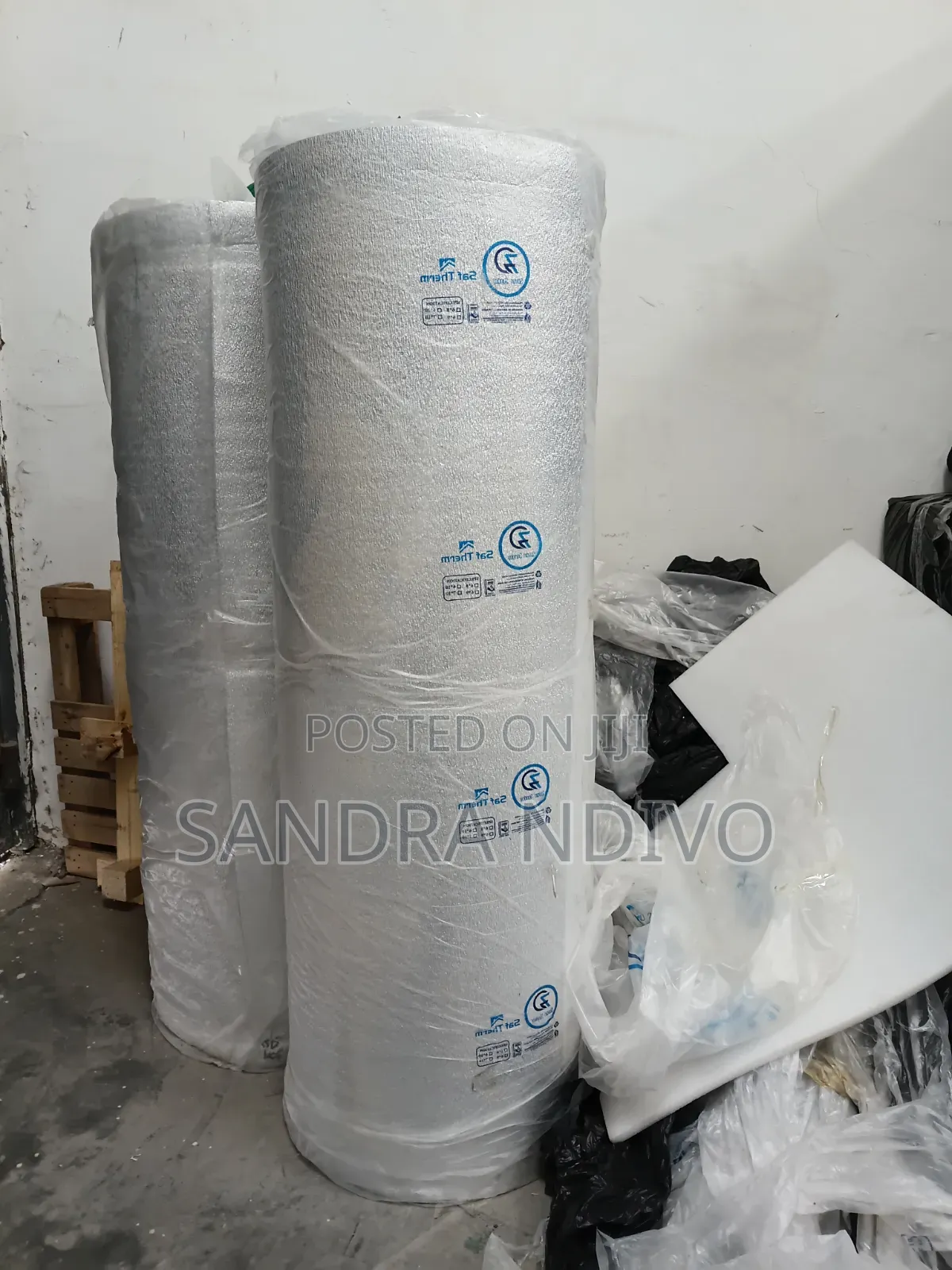 Roof Insulation Material (1.9*50m)