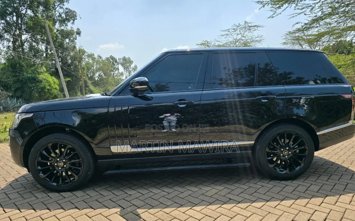 Land Rover Range Rover Vogue 2015 Black