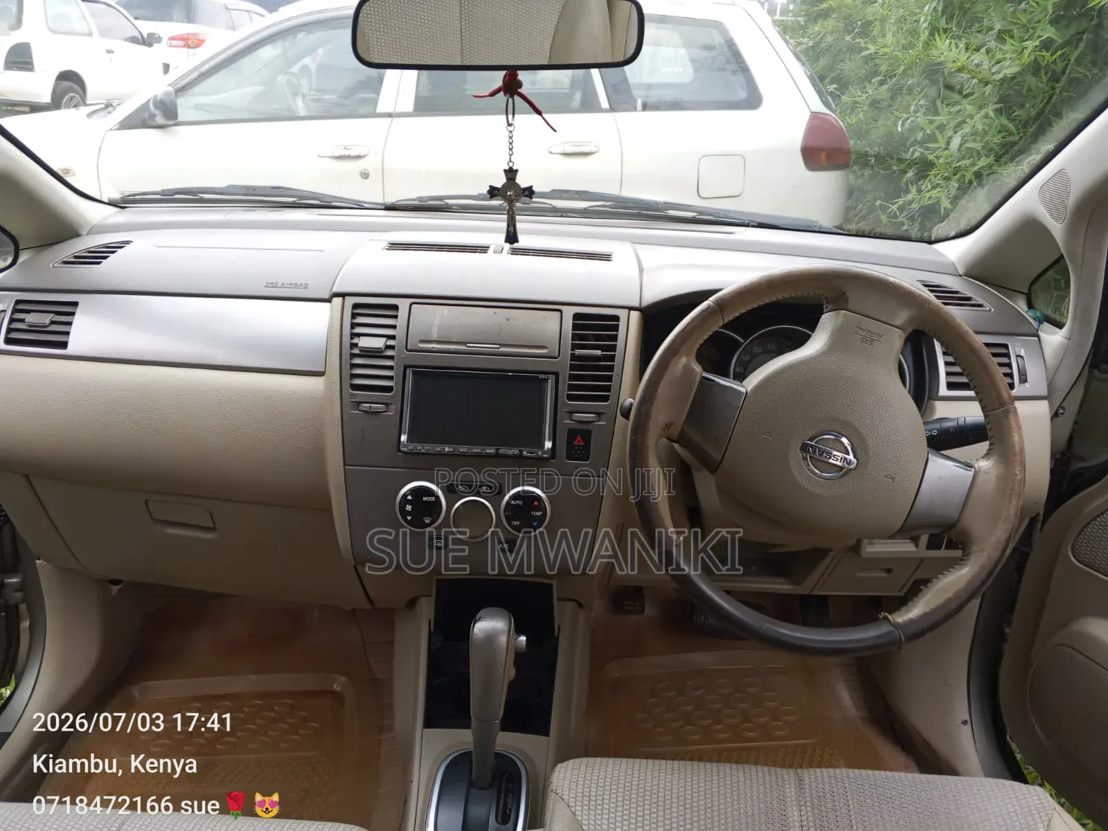 Nissan Tiida 2008 Gold