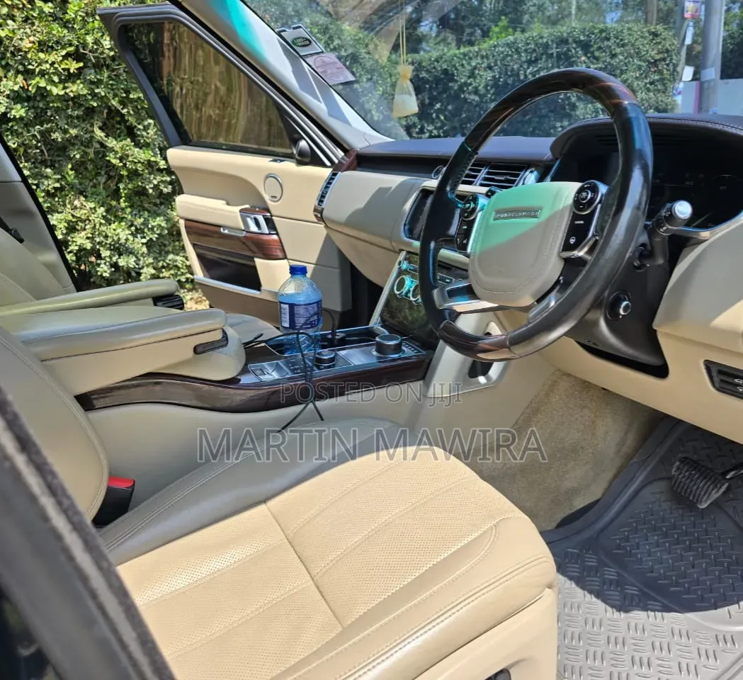 Land Rover Range Rover Vogue 2015 Black