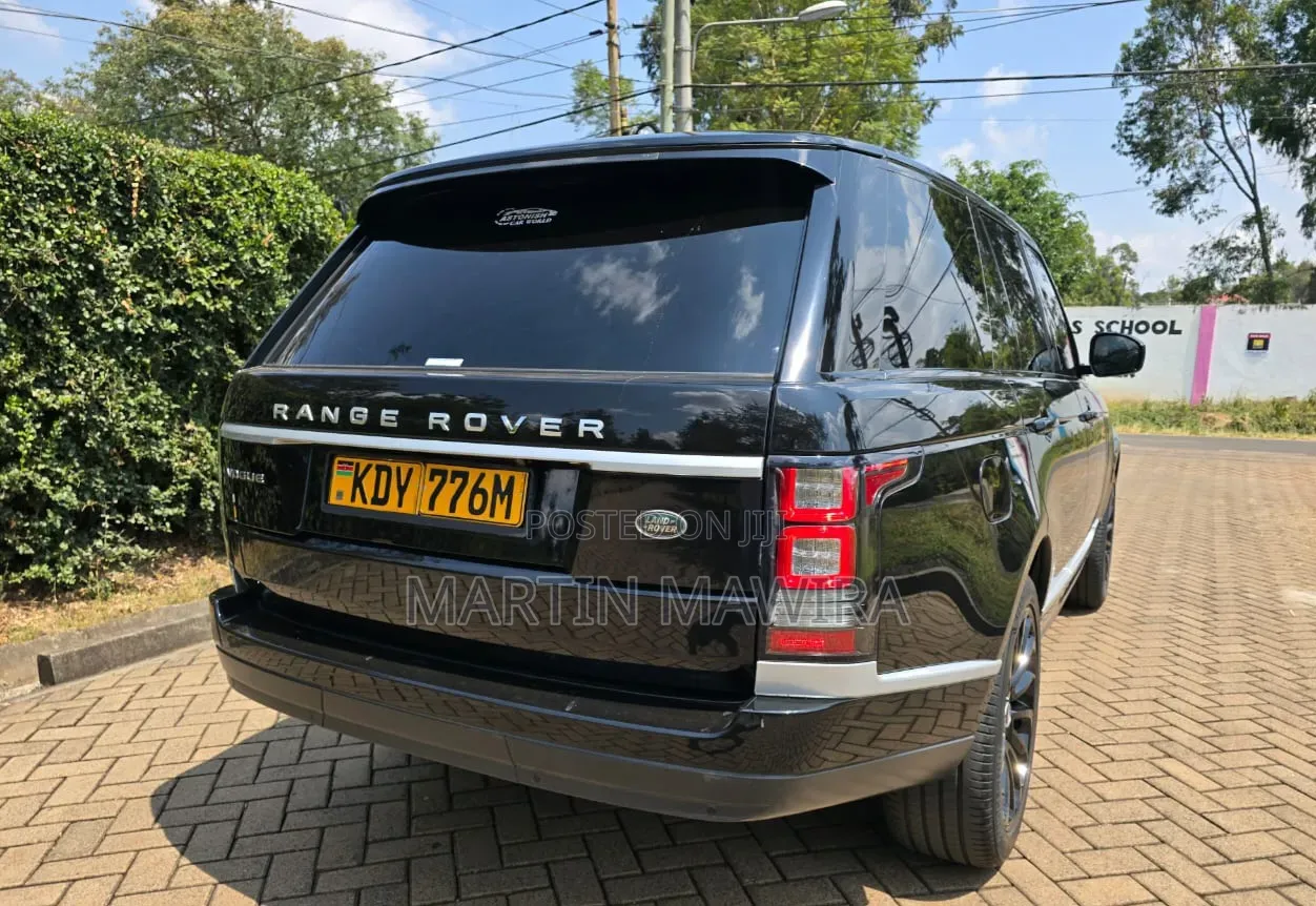 Land Rover Range Rover Vogue 2015 Black