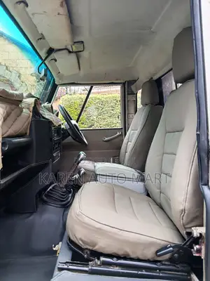Land Rover Defender 2008