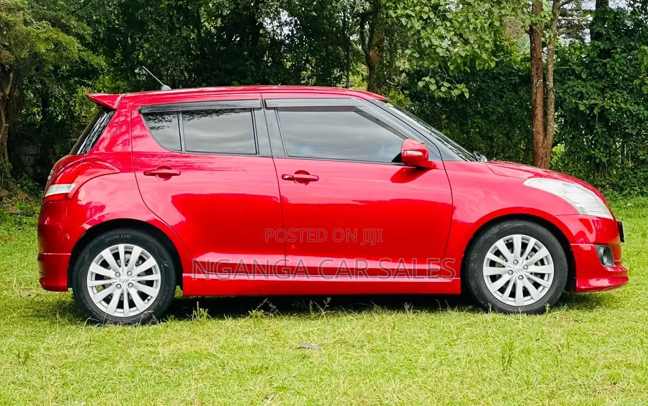 Suzuki Swift 2013 Red
