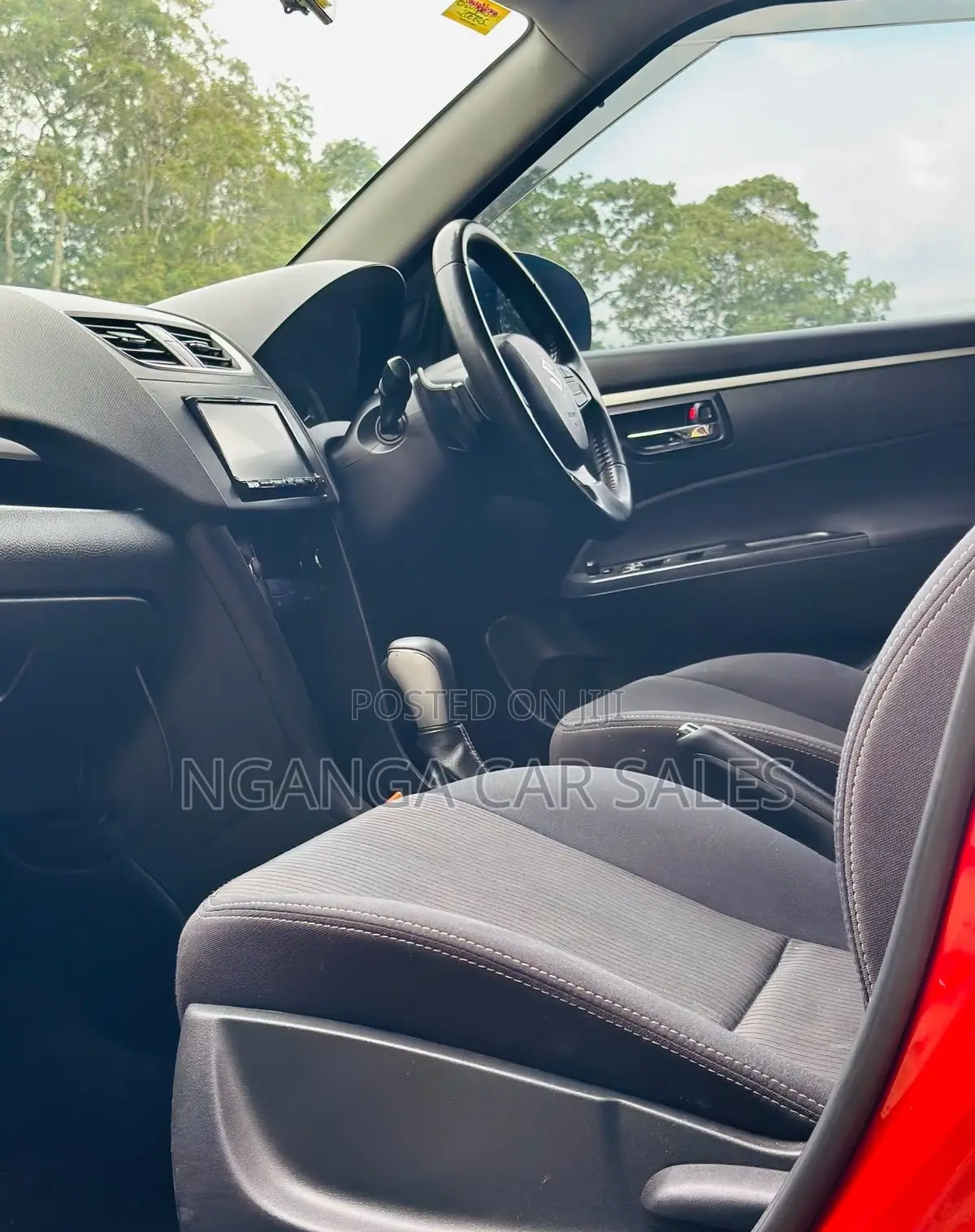 Suzuki Swift 2013 Red