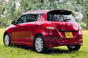 Suzuki Swift 2013 Red