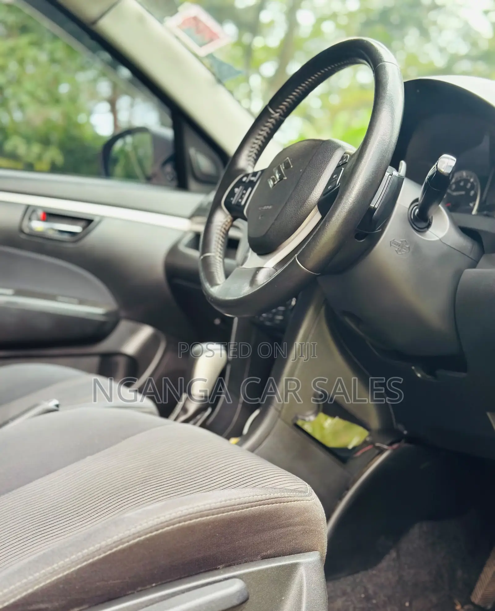 Suzuki Swift 2013 Red