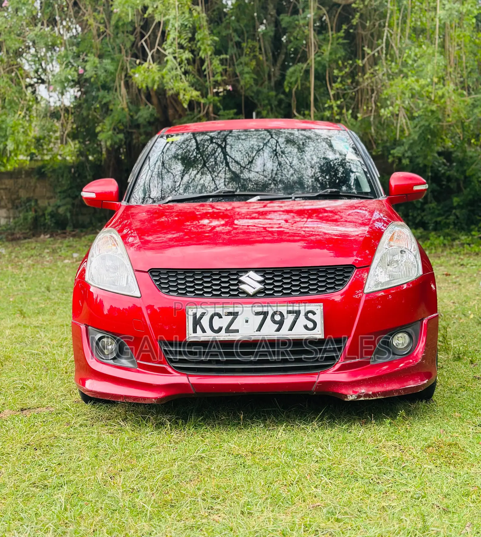 Suzuki Swift 2013 Red