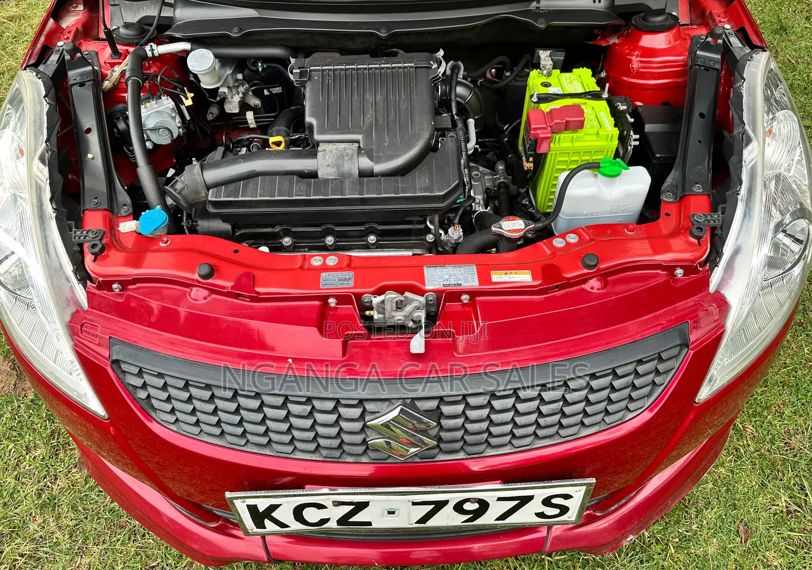 Suzuki Swift 2013 Red