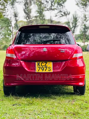 Suzuki Swift 2013 Red