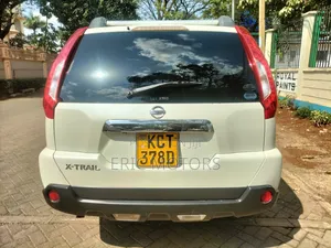 Nissan X-Trail 2012 Pearl