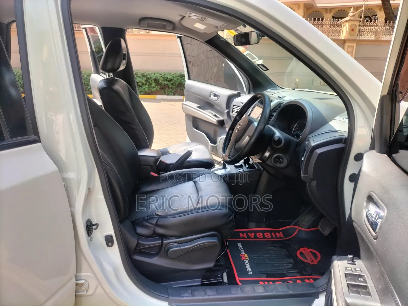 Nissan X-Trail 2012 Pearl