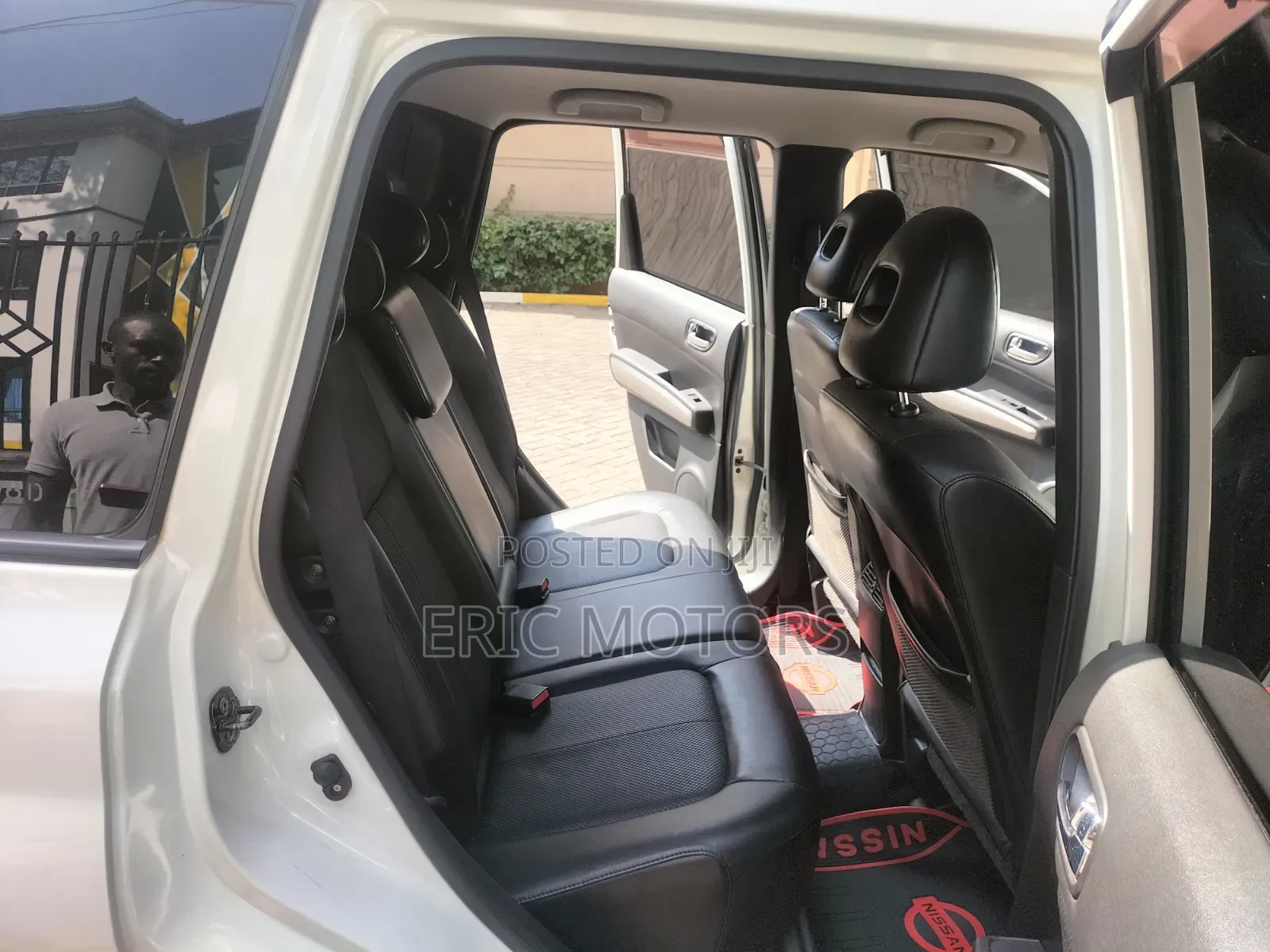 Nissan X-Trail 2012 Pearl