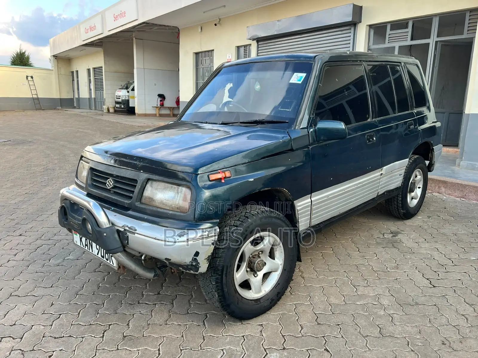 Suzuki Escudo 2002 Blue