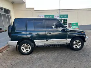 Suzuki Escudo 2002 Blue