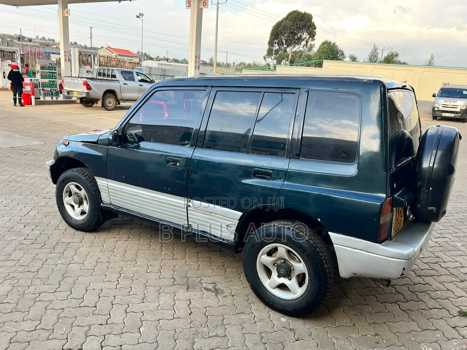 Suzuki Escudo 2002 Blue