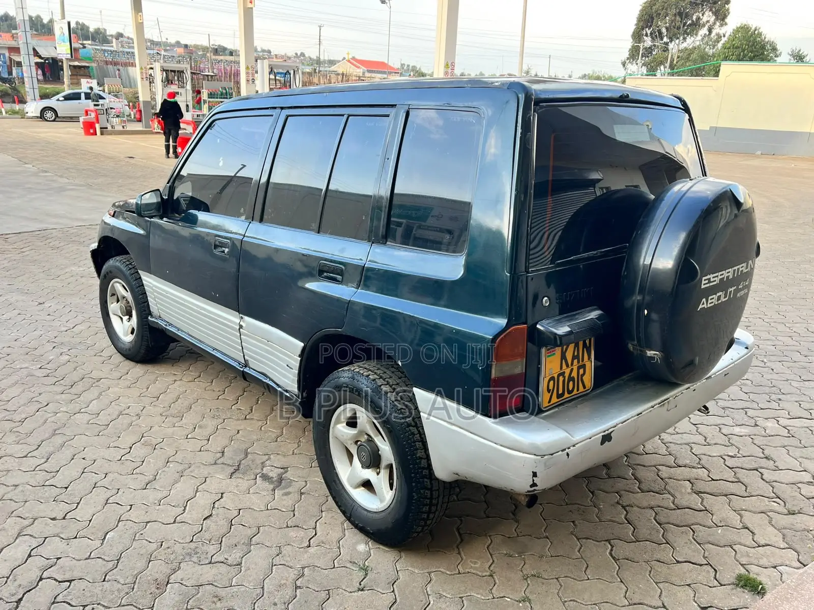 Suzuki Escudo 2002 Blue