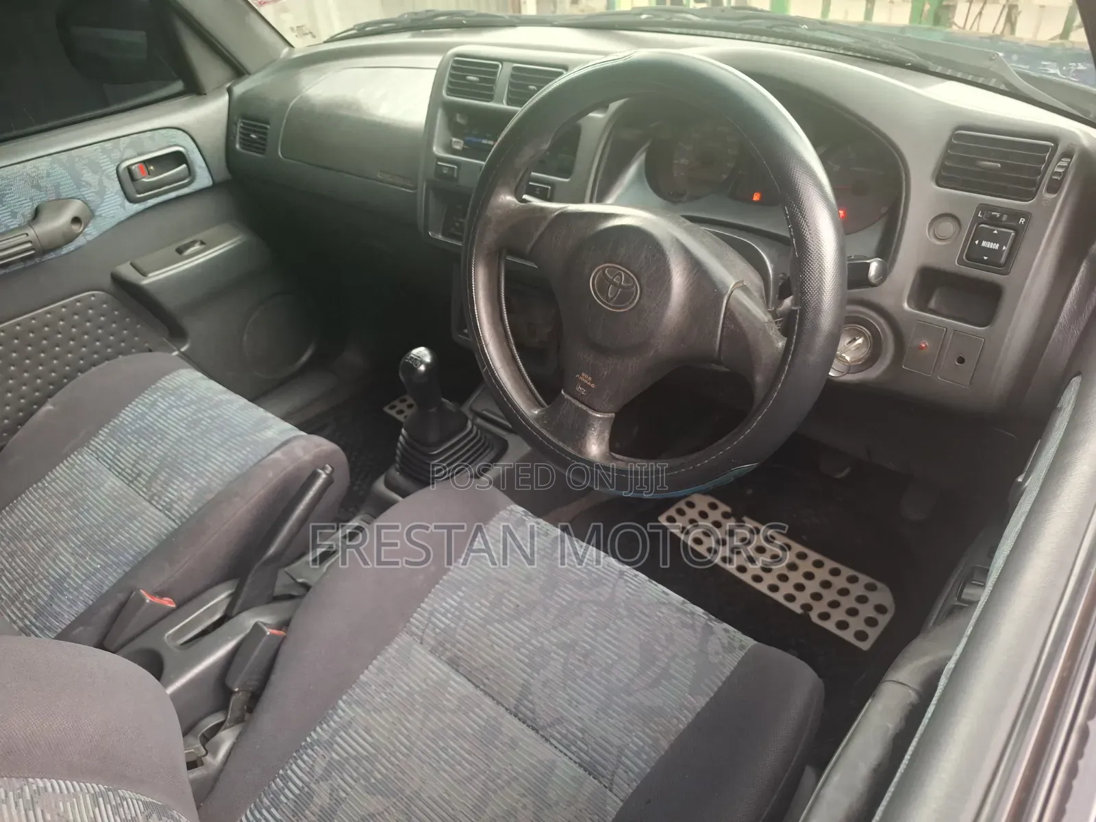 Toyota RAV4 Cabriolet 1998 Blue