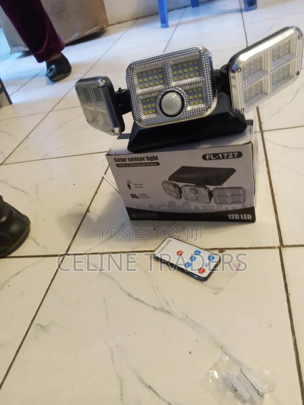 3 Head Solar Fl 1727