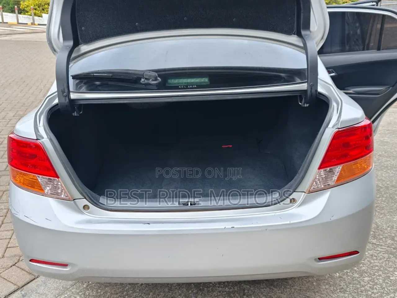 Toyota Allion 2010 Silver
