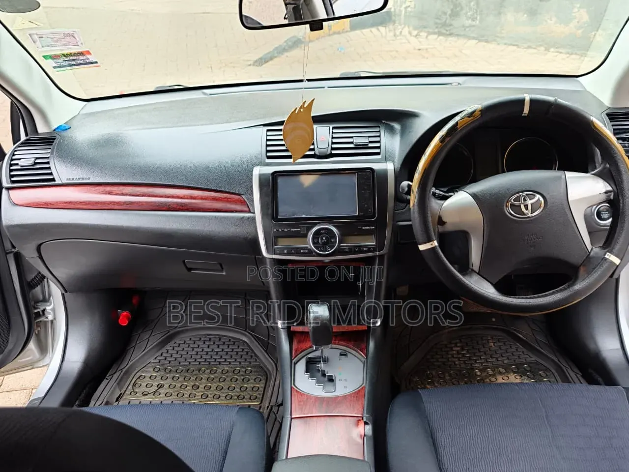 Toyota Allion 2010 Silver