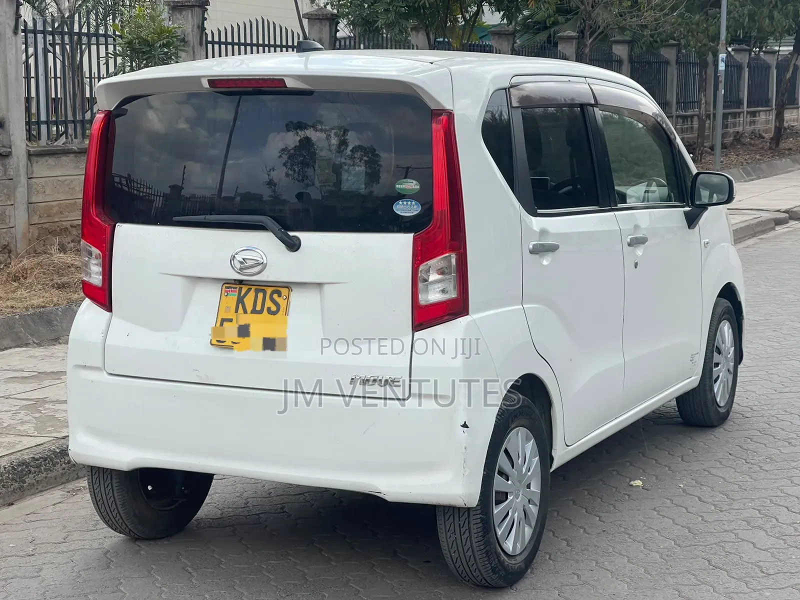 Daihatsu Move 2017 White