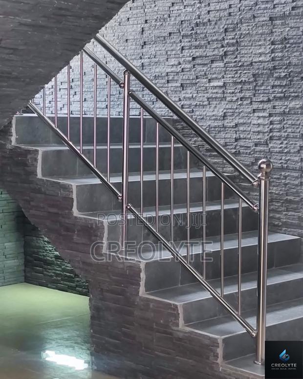 Stainless Steel Vertical Baluster Staircase Railingcustom Installation