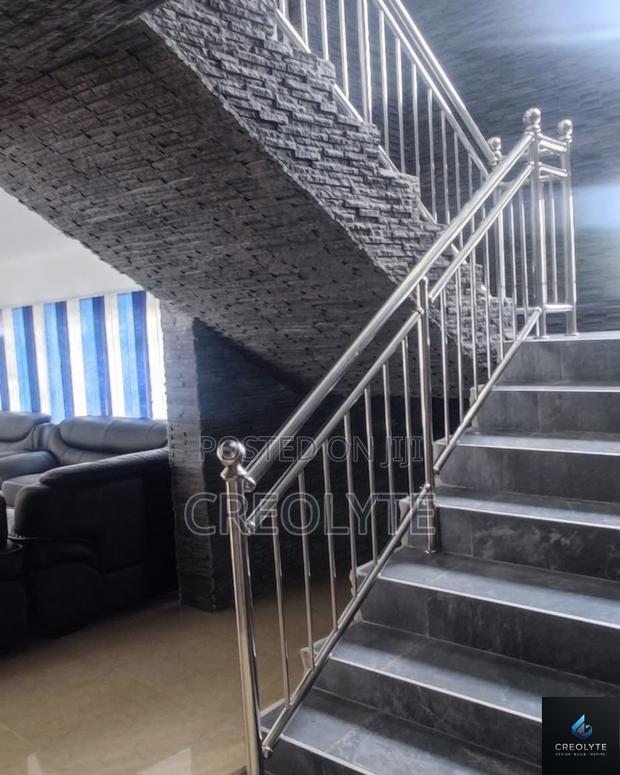 Stainless Steel Vertical Baluster Staircase Railingcustom Installation - thumbnail 3