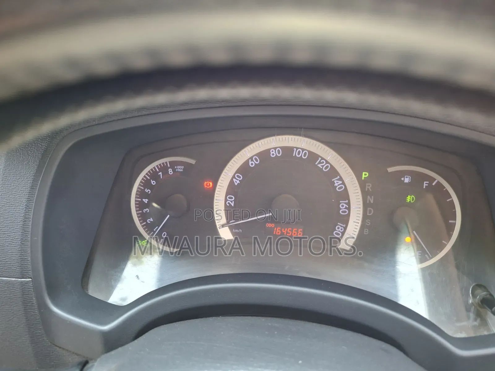 Toyota ISIS 2010 Black
