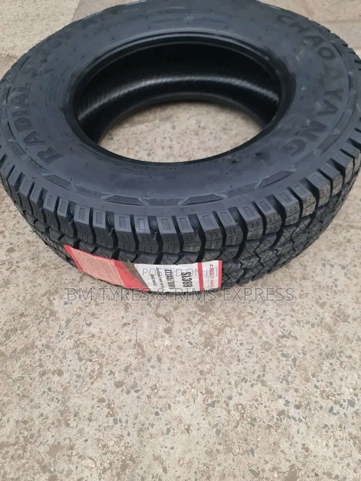 Lt 245 /70 R16 Chaoyang Tires (All Terrain)