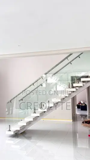 Frameless Glass Balustrade With Stainless Steel Handrail Staircase