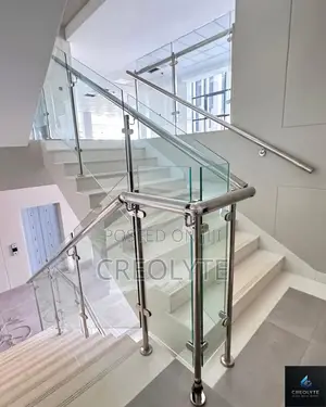 Frameless Glass Balustrade With Stainless Steel Handrail Staircase