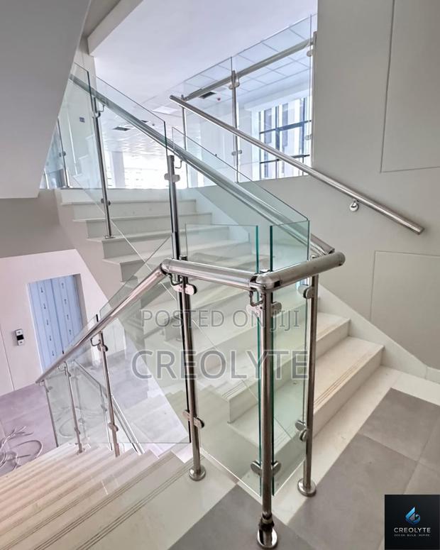 Frameless Glass Balustrade With Stainless Steel Handrail Staircase - thumbnail 2
