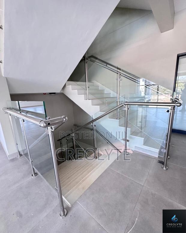 Frameless Glass Balustrade With Stainless Steel Handrail Staircase - thumbnail 5