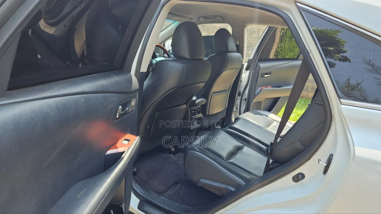 Toyota Lexcen 2010 Pearl