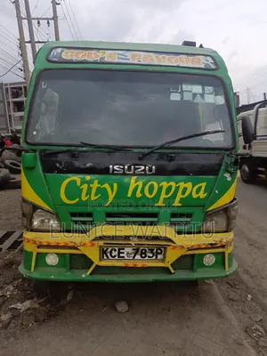 Isuzu ELF Truck 2017 Green