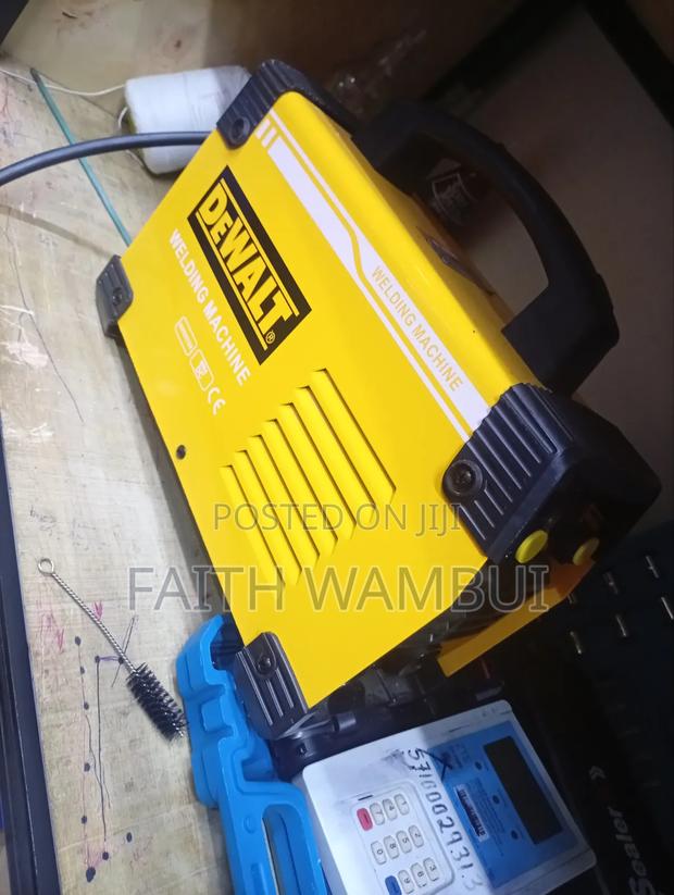 Original Dewalt Welding Machines/500 Amps Dewalt - thumbnail 2