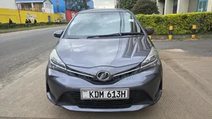 Toyota Vitz 2016 Gray