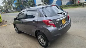 Toyota Vitz 2016 Gray
