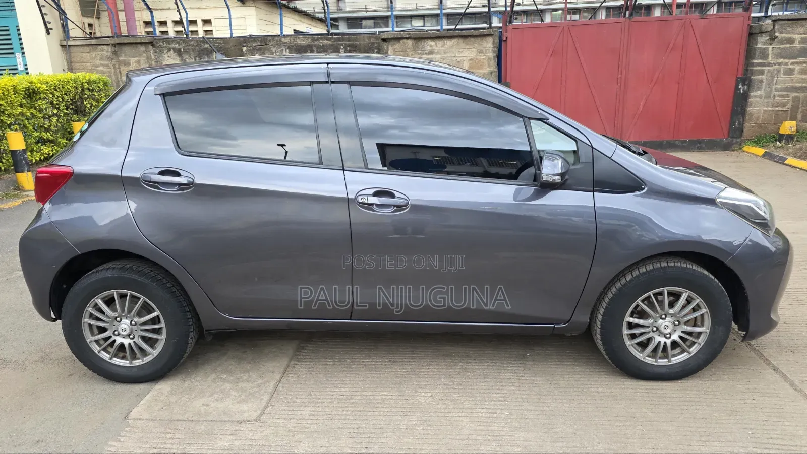 Toyota Vitz 2016 Gray