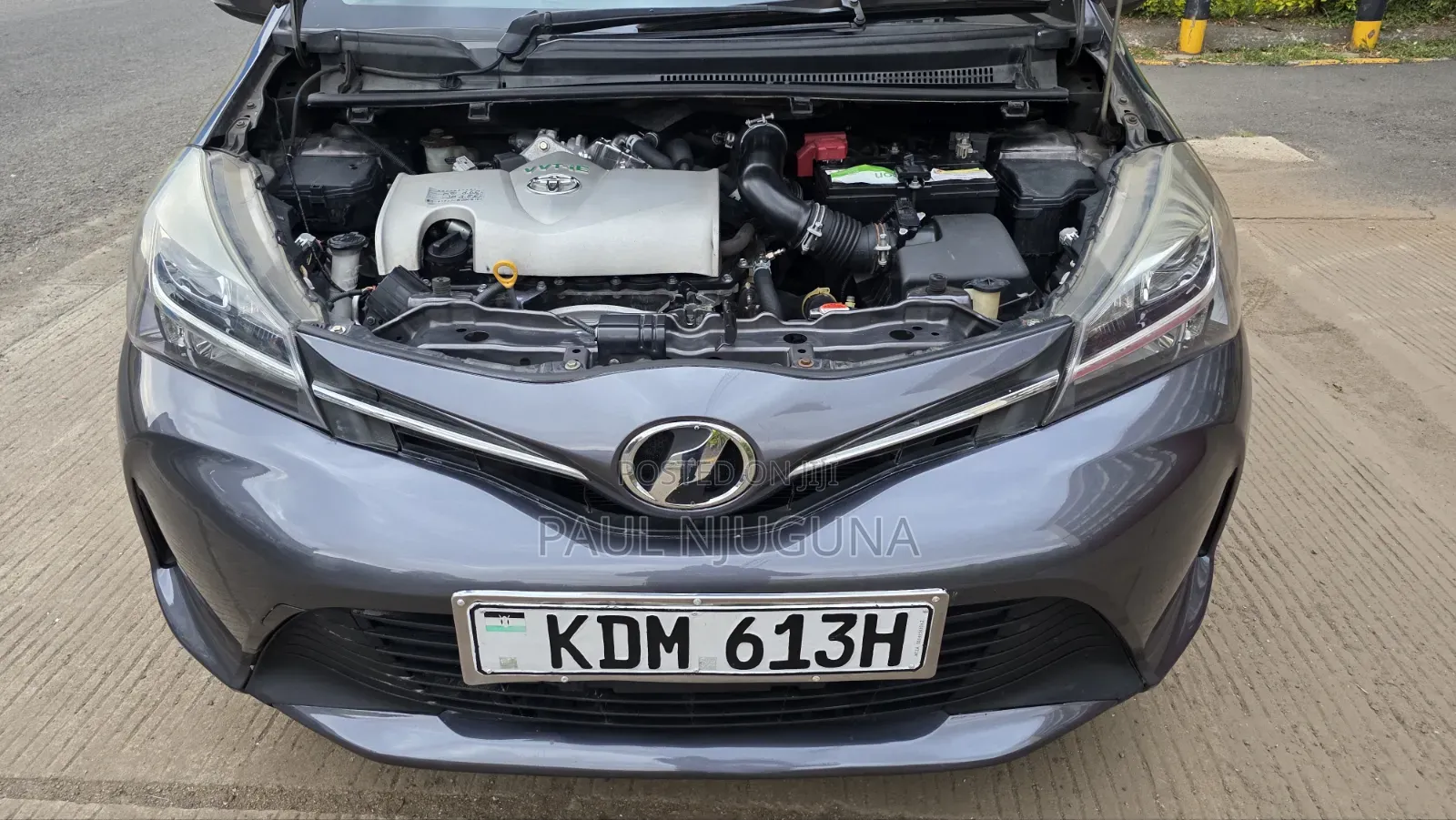 Toyota Vitz 2016 Gray